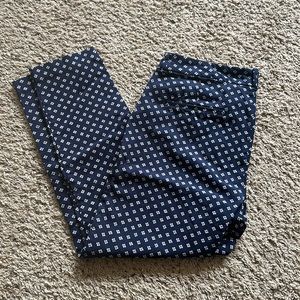 Old Navy Pixie Ankle Pants…navy w/ white pattern - NWOT